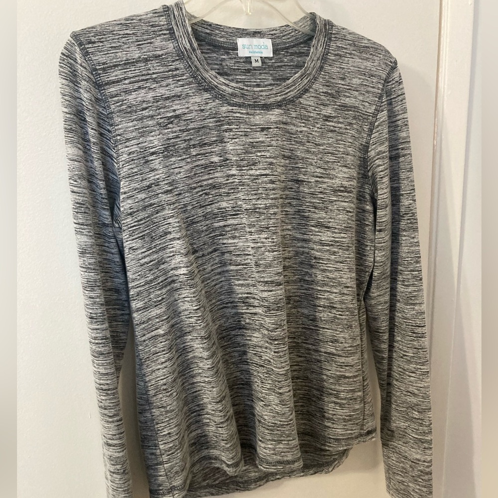 Sun Moda black and white long sleeve size medium